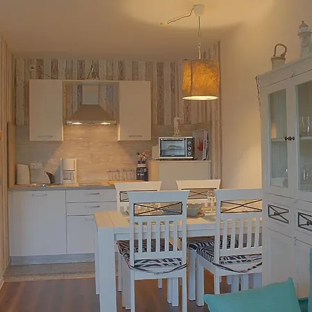 Haus Amrum We 10 Apartment